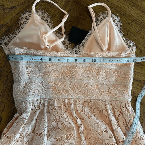 NBD REVOLVE Give It Up Light Pink Lace Mini Dress Woman’s Small NWT Fairy Whimsy - Picture 8 of 16